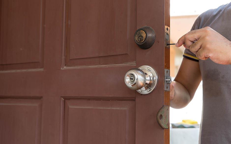 comment ouvrir une porte sans poignée Vanves